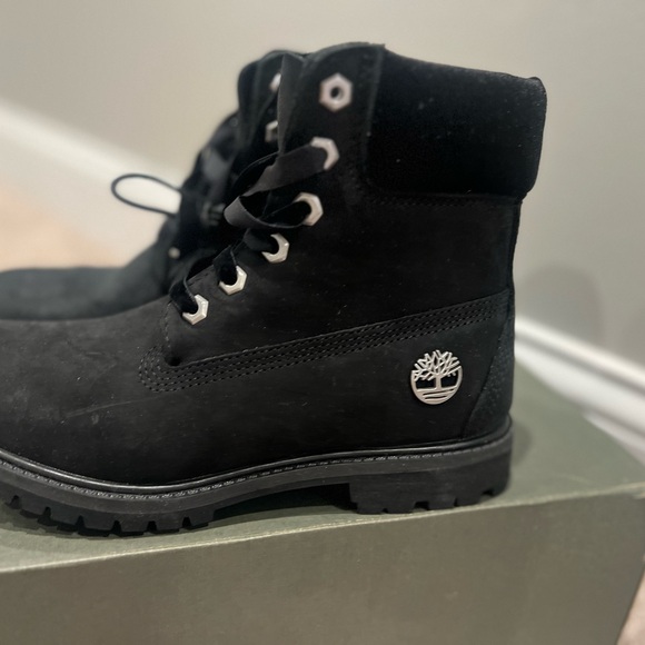 Timberland waterproof boots black velvet size 7 MSRP 289$ - Picture 11 of 11